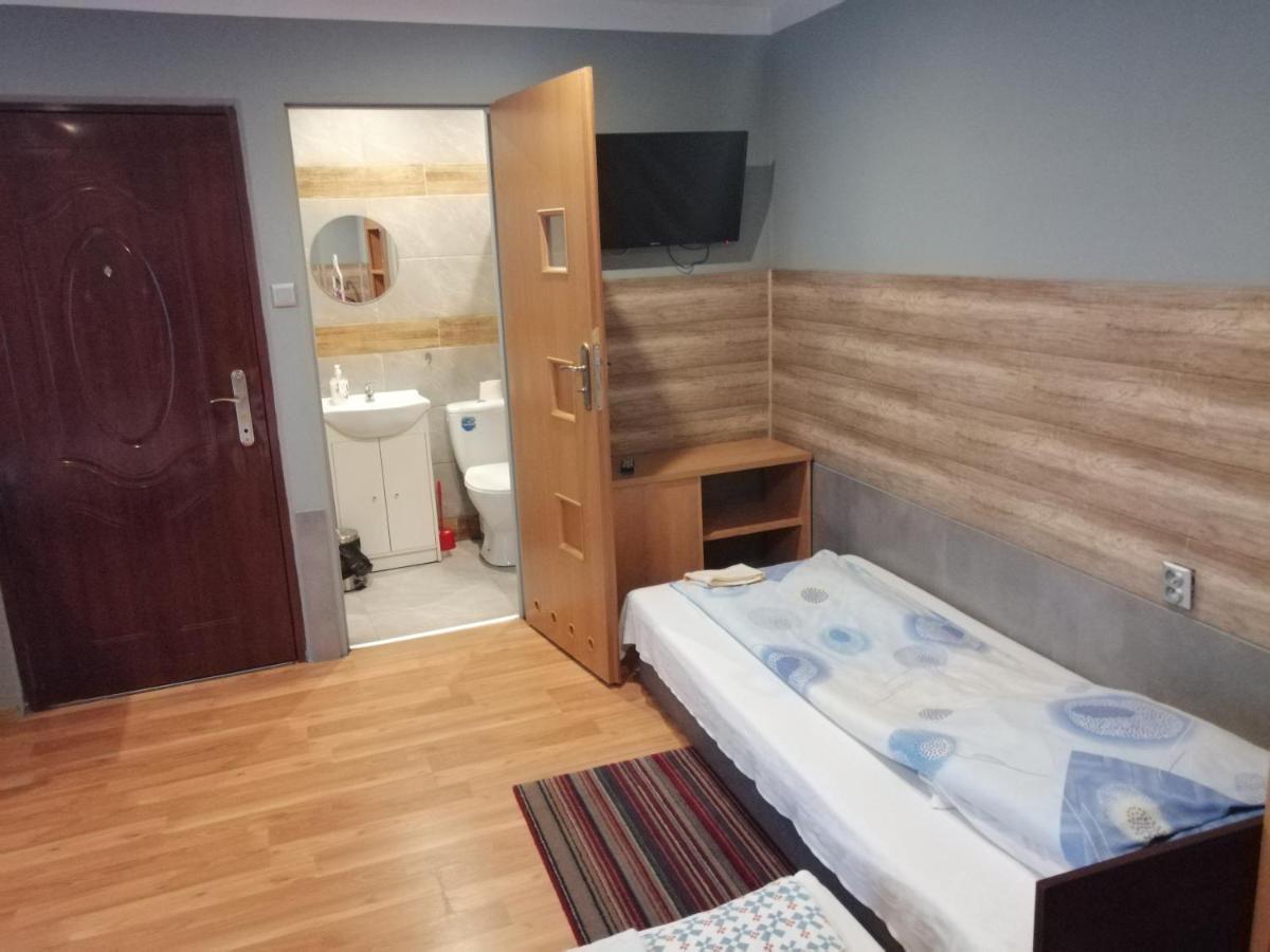 Pokoje Goscinne Polo Częstochowa Exterior foto